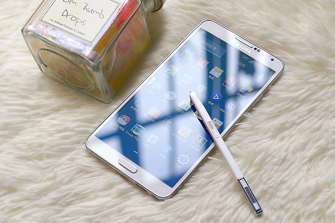 Paukenschlag aus Südkorea: Samsung Galaxy Note 4 überragt im Test auf technikerblog24.de